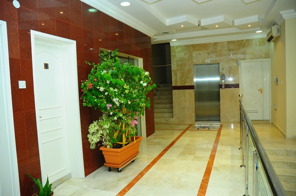 Al Faisal Hotel Suites Szúr Kültér fotó